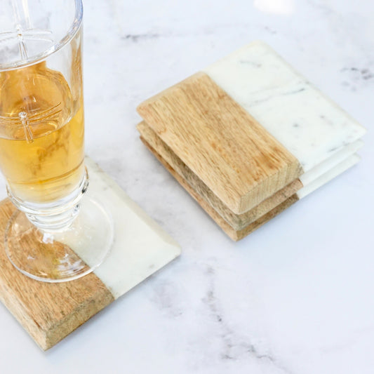 SET 4 POSAVASOS DE MARMOL BLANCO MADERA DE MANGO - Casa CMK