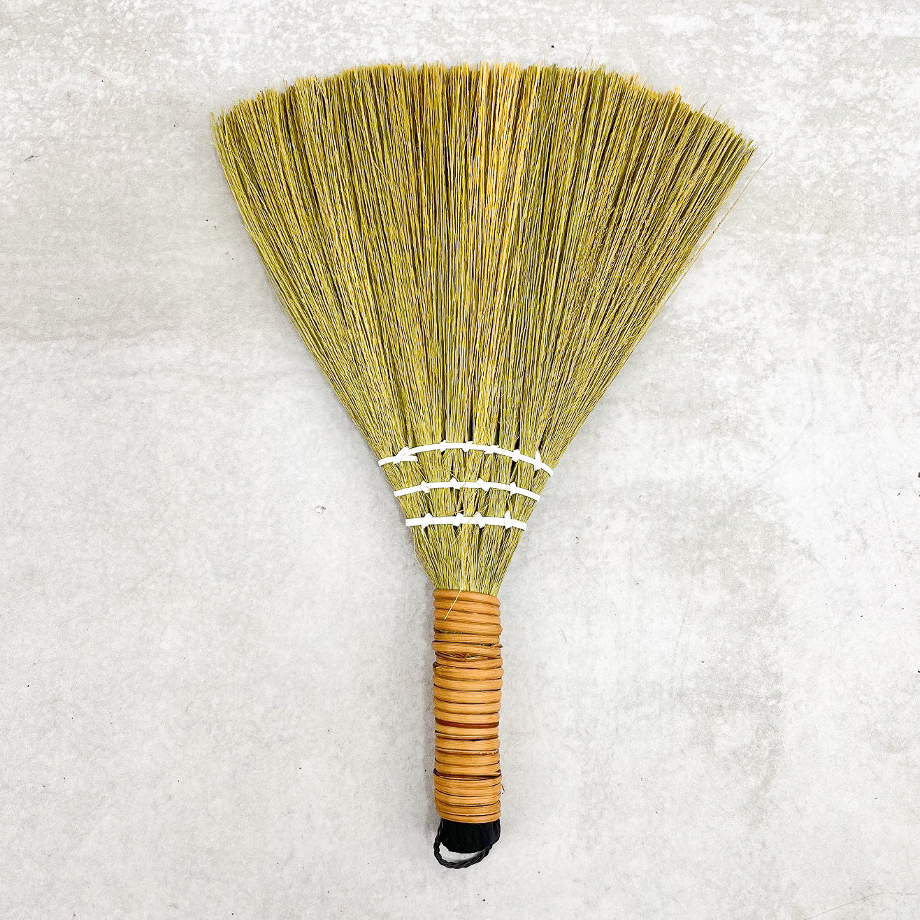 ESCOBITA DECO - Casa CMK