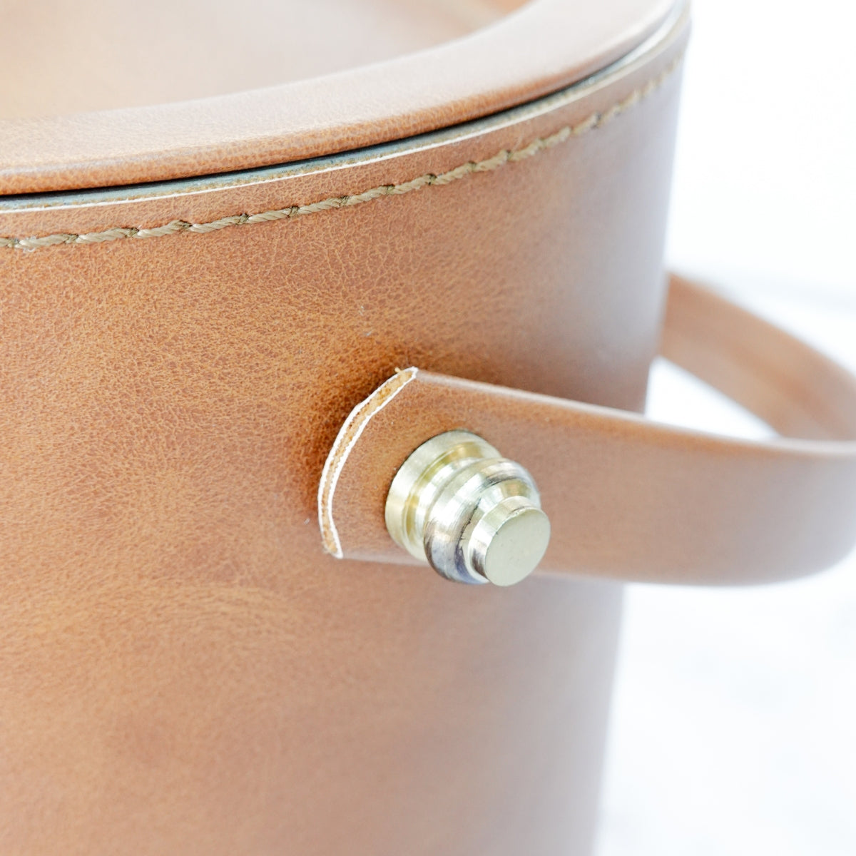 HIELERA CUERO CAMEL - Casa CMK