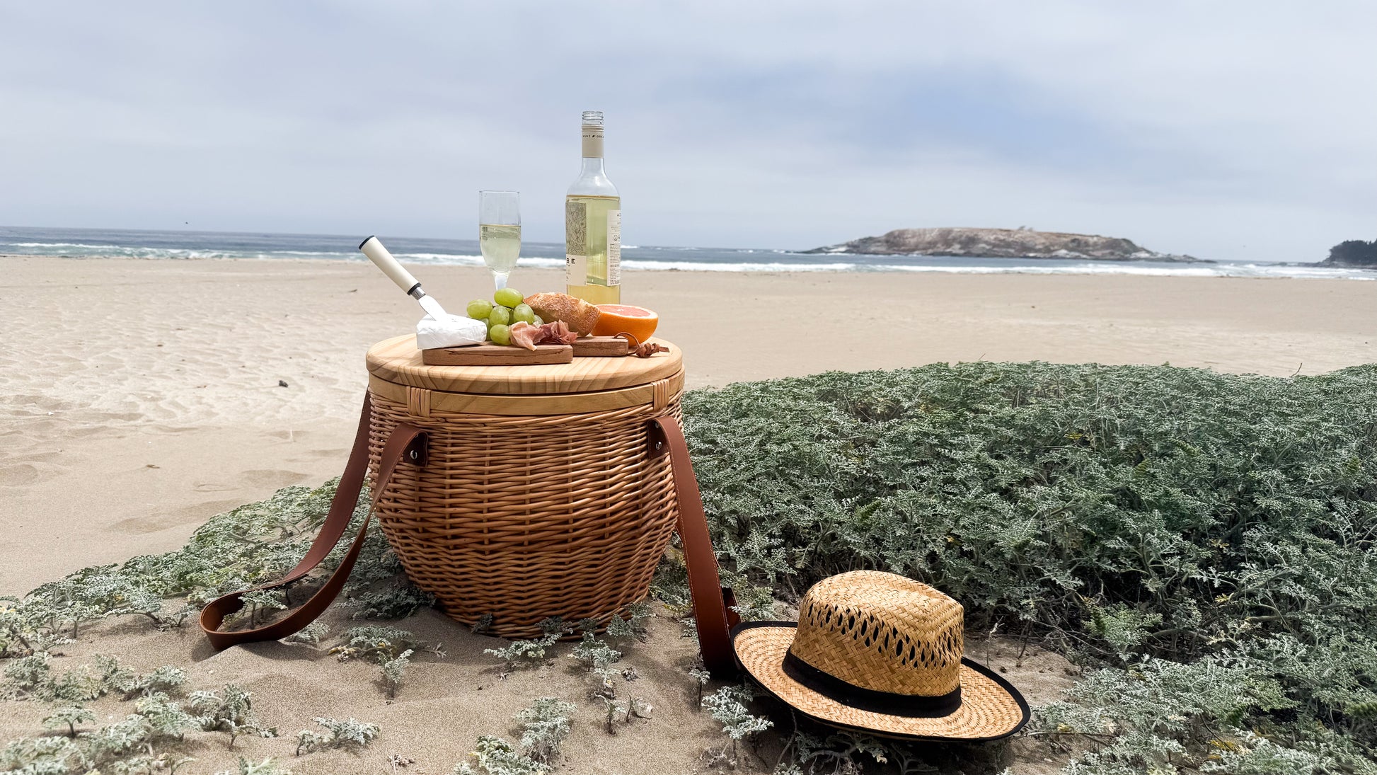CANASTO  PICNIC COOLER RATTAN - Casa CMK