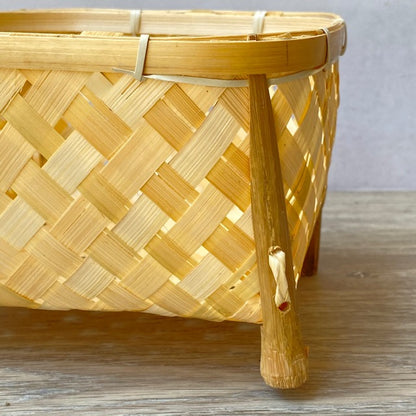 CANASTITO BAMBU CON PATAS - Concepto MK